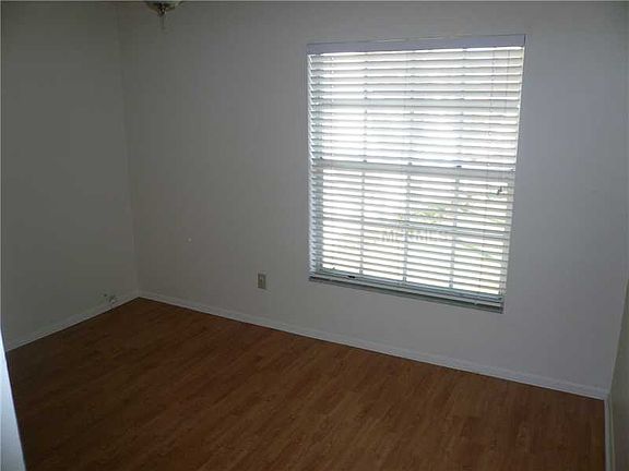 5th image of 2971 Bonaventure Cir APT 204