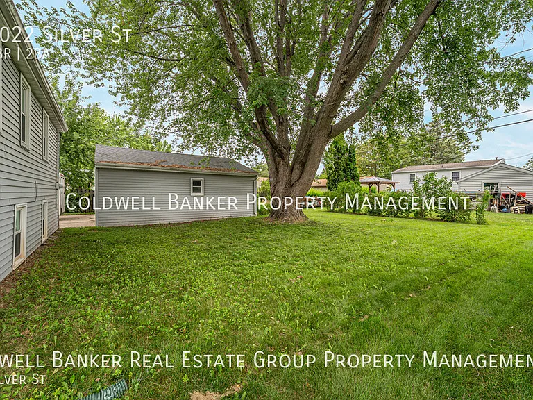 1022 Silver St — Photo 25