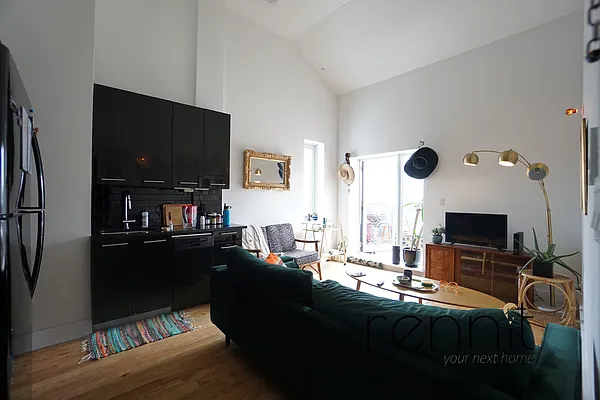 Rented by Rennit Inc. | media 5