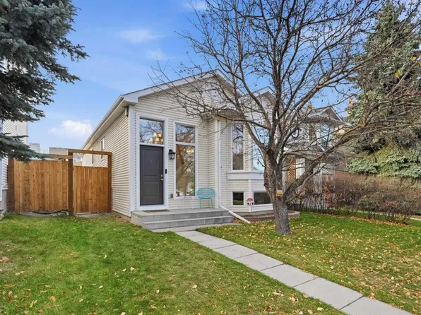 60 E Hidden Grn NW, Calgary, AB T3A 5K6