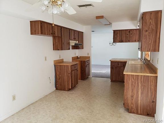 4th image of 3476 N Tamarisk Ave