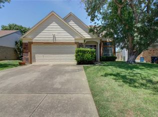 2612 Creekwood Ln, Fort Worth, TX 76123