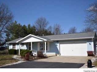 1908 Baldwin Rd, Jacksonville, IL 62650