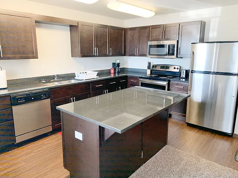 1406 N Main St — Photo 1