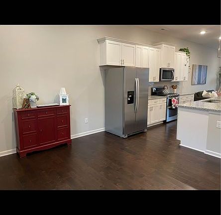 4th image of 9517 Ainslie Downs St