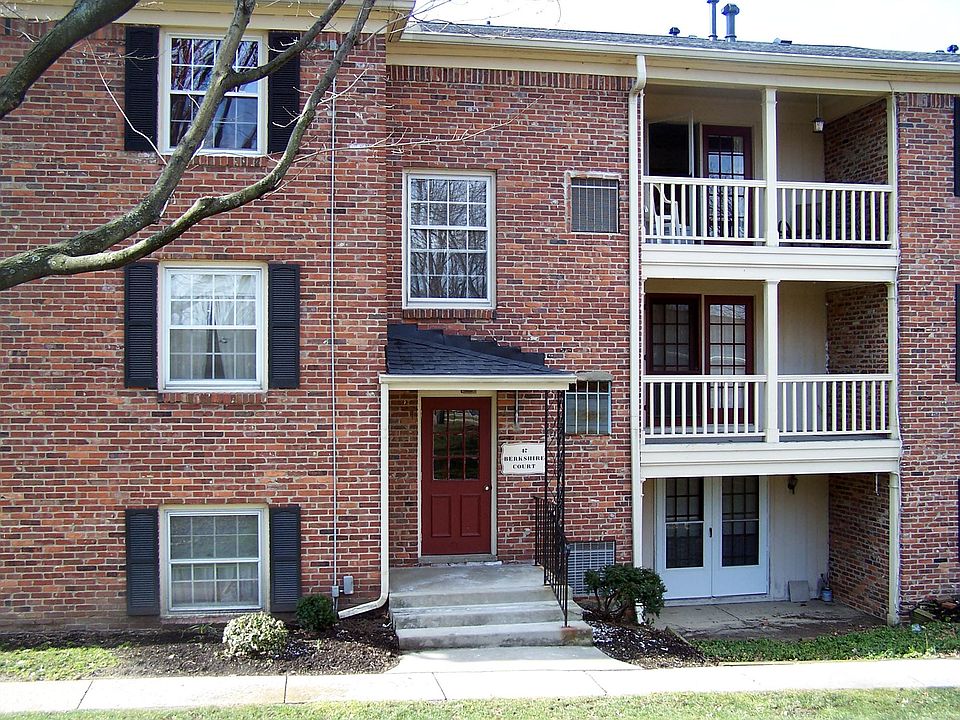 1st image of 47 Berkshire Ct