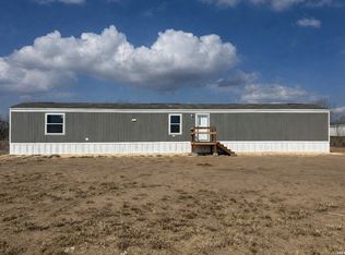 870 Avenue J, Christine, TX 78012