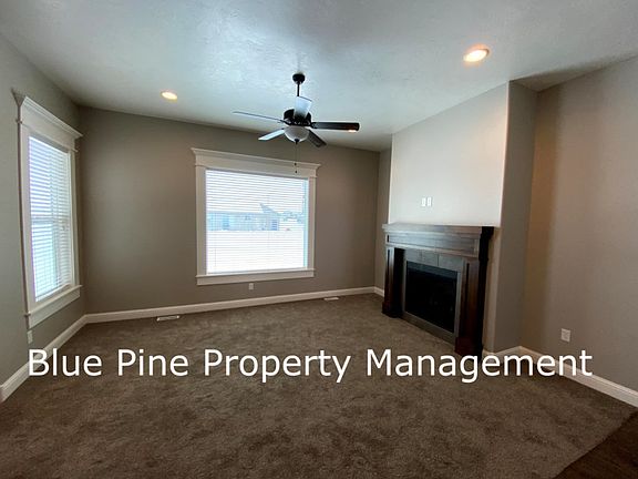 5th image of 369 S Emery Ln