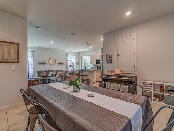 4th image of 6556 Starfish Ave
