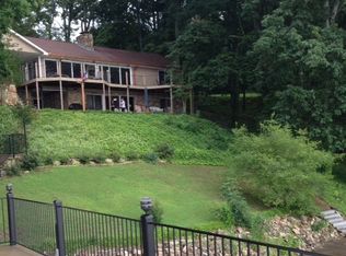 190 Kenwood Dr, Muscle Shoals, AL 35661