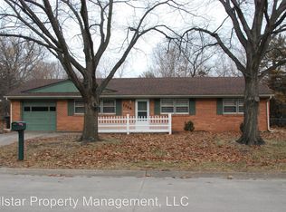 1724 Kenmar Dr, Manhattan, KS 66502