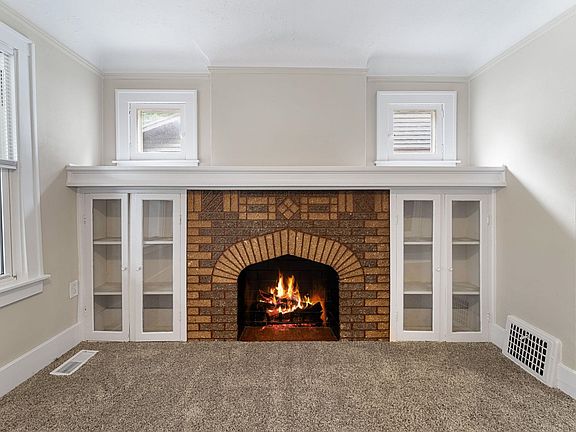 4th image of 164 W Muir Ave