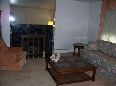 3rd image of 243 John St