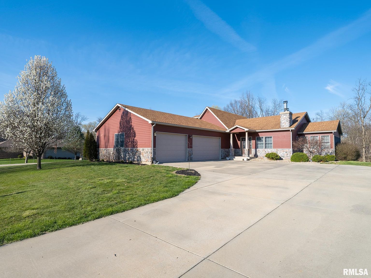 13390 Oak Lake Ct, Tremont, IL 61568 Zillow