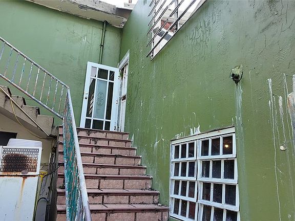 2nd image of 690 Los Naborias St