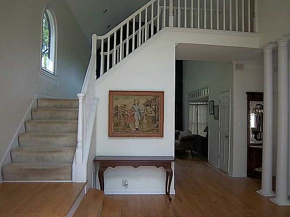 2nd image of 1420 Country Lake Dr