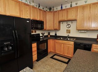 102 Clay Ct, Berea, OH 44017