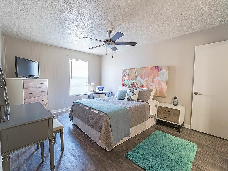 Flats on 12 Bedroom