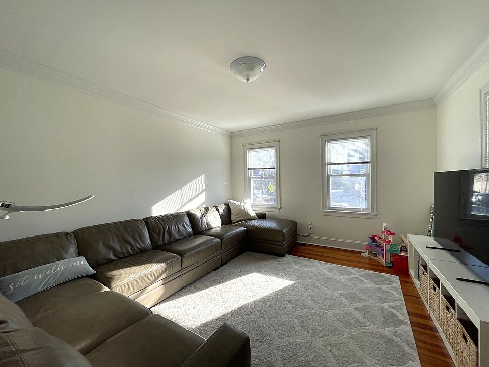 1st image of 248 Linden St Unit 248