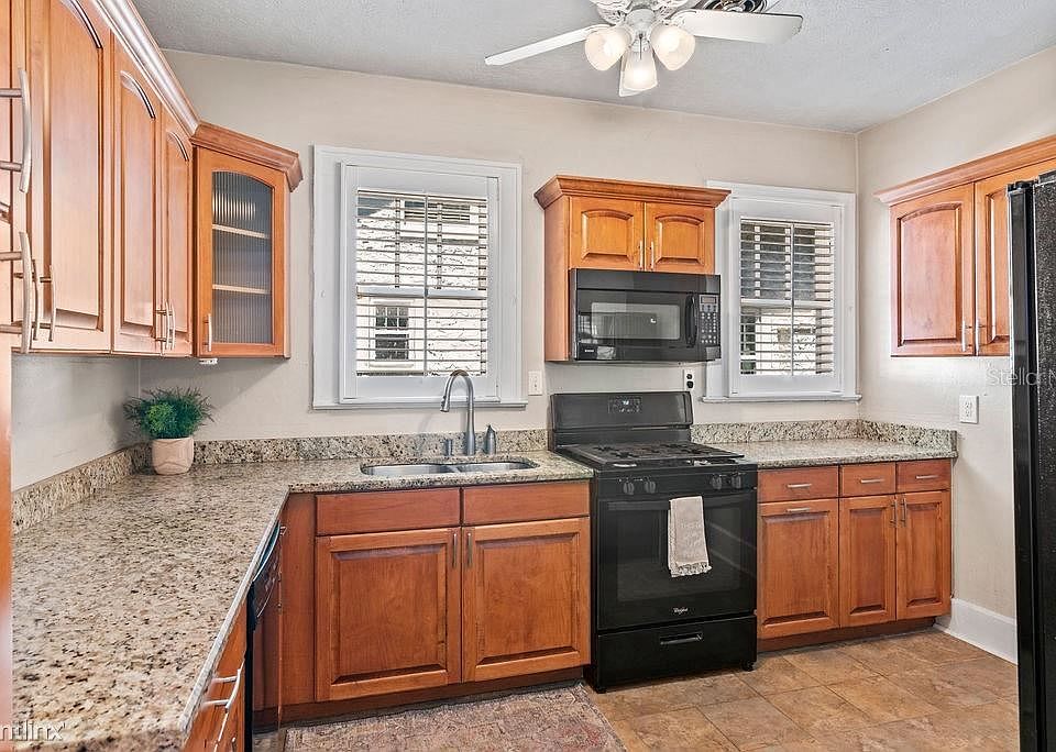 1st image of 446R Briercliff Dr
