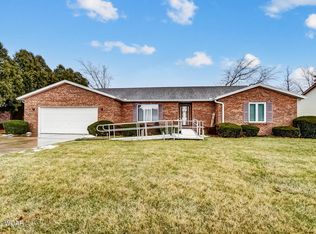 1611 Lancewood Pl, Lima, OH 45805