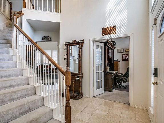 2nd image of 6801 Harwood Dr