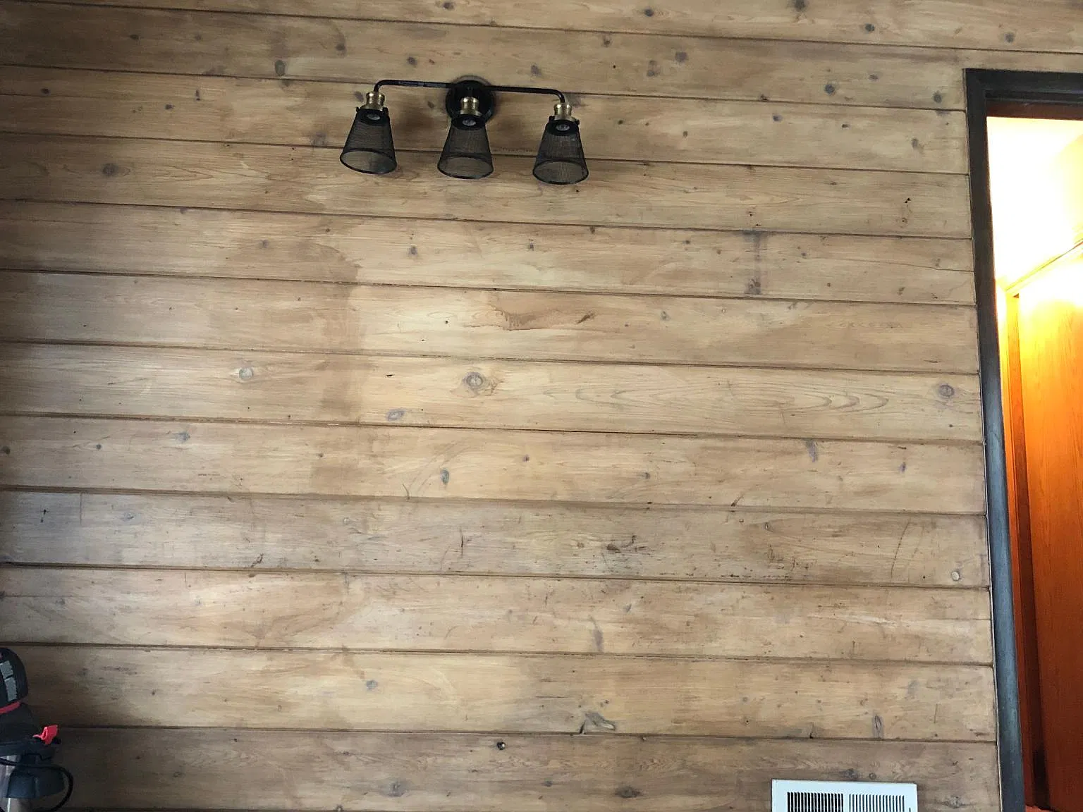 3 bed, 1200 sqft, $2,395 — Photo 2