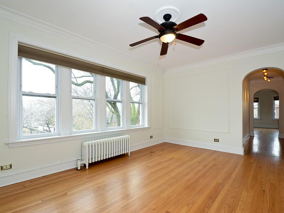 Dining Room overlooking the Park