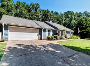210 Steele Branch Ct, Hampton, GA 30228