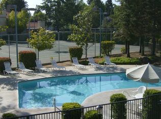 8068 N Maroa Ave APT 102, Fresno, CA 93711