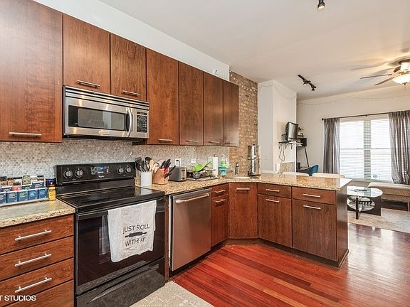 4th image of 807 W Lill Ave #807103