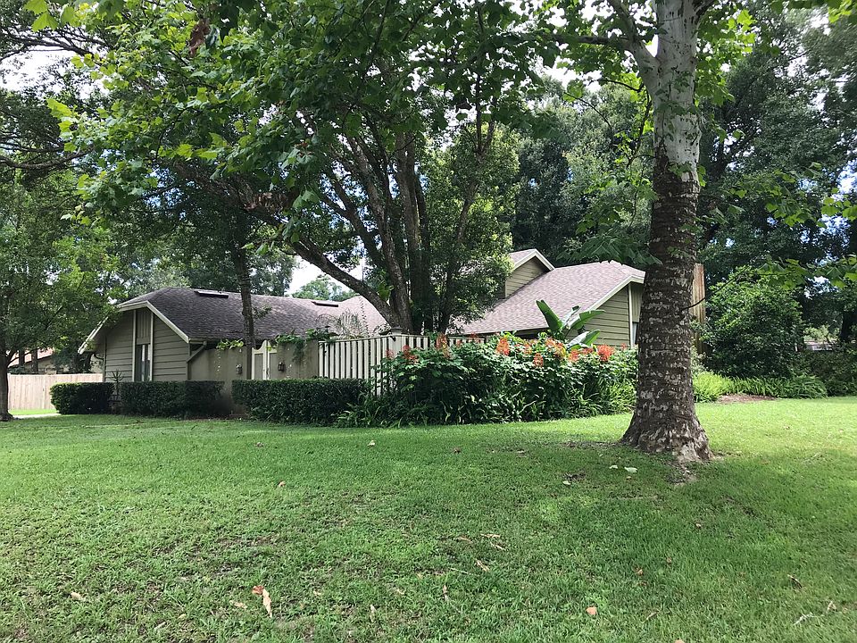 2nd image of 2621 Saratoga Pl