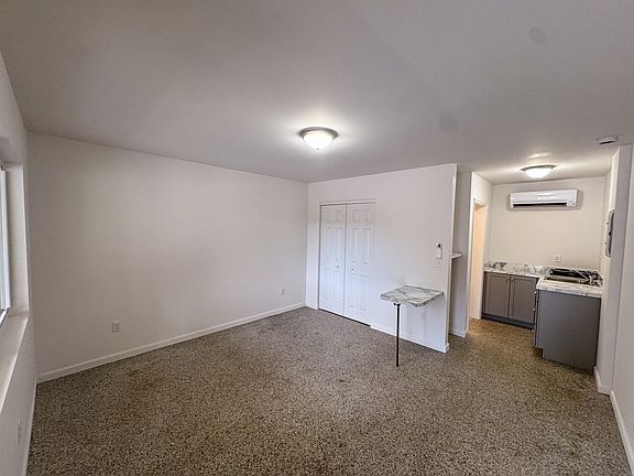 2nd image of 1595 Soco Rd APT 2