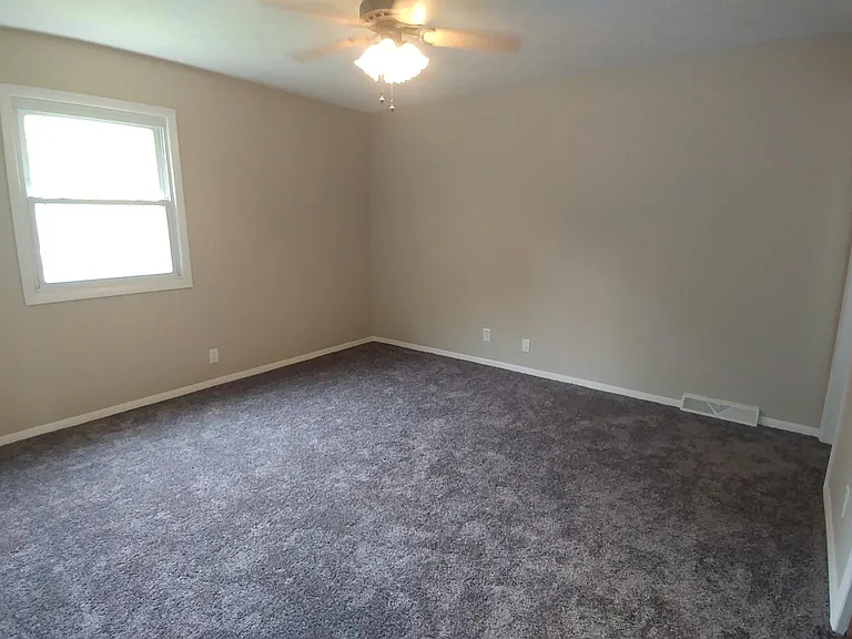 1106 Andover St — Photo 10