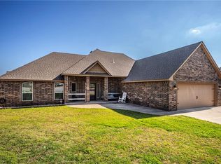 386 Cheltenham, Blanchard, OK 73010