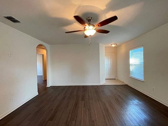 5th image of 113 Robertson Ln