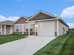 3725 NW 93rd St, Kansas City, MO 64154