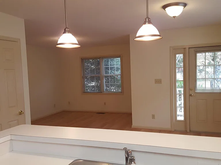 1417 Burgess Ln #B — Photo 3