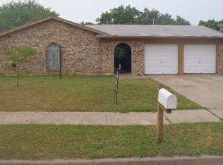 6016 Highcrest Dr, Watauga, TX 76148