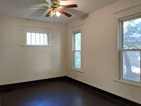 4th image of 1449 Andrews St