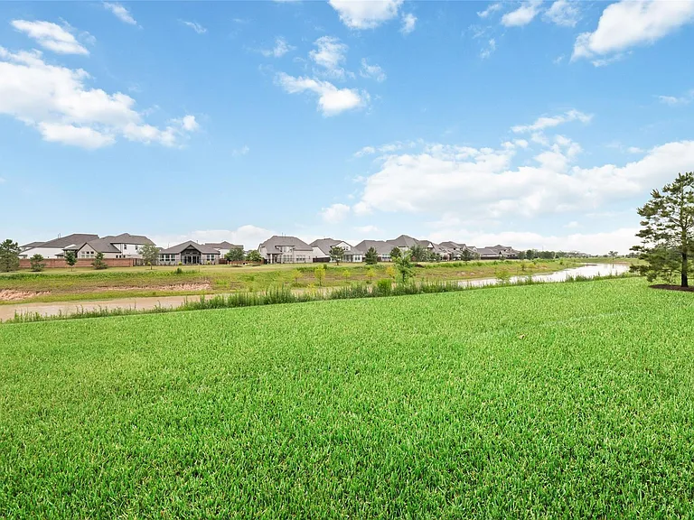 24711 Hibiscus Garden Way — Photo 48