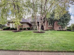 10573 Willow Brook Rd, Centerville, OH 45458
