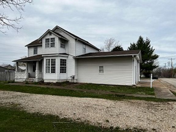 3rd image of 404 W James Ave