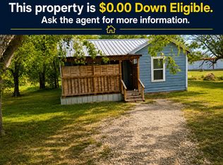 701 W Colorado St, Groesbeck, TX 76642
