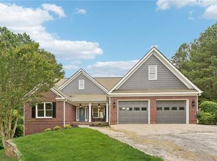 1660 Stoney Point Rd, Cumming, GA 30041