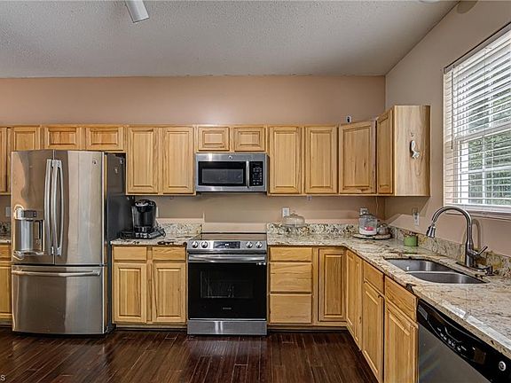 5th image of 2023 Gramercy Park Dr