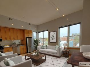 326 8th St NE APT 402, Washington, DC 20002