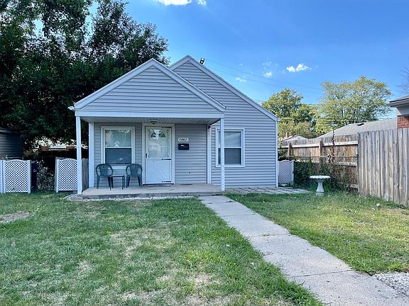 2nd image of 5862 Balfour Ave
