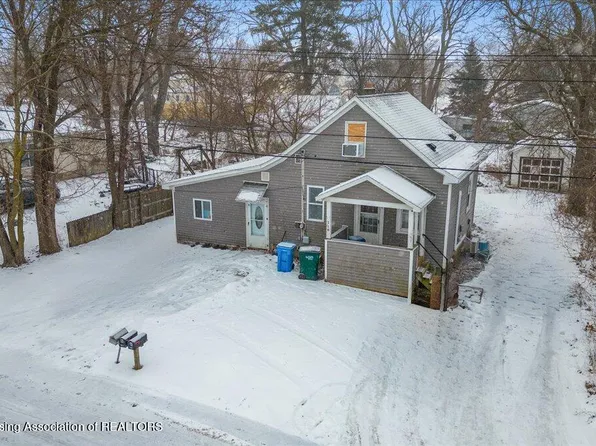 716 Community St, Lansing, MI 48906