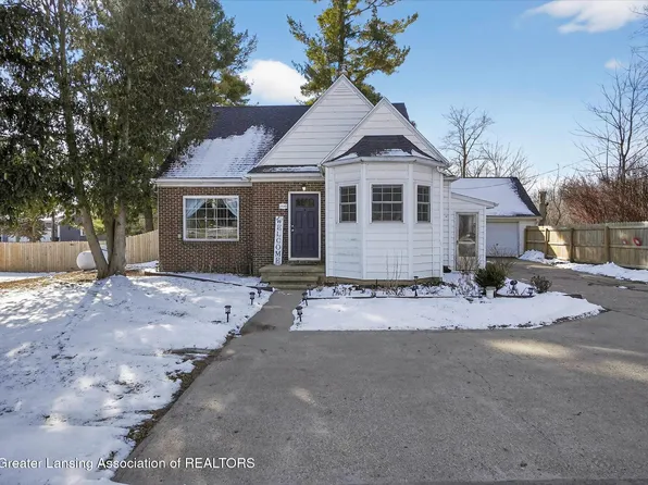 2540 E Round Lake Rd, Dewitt, MI 48820